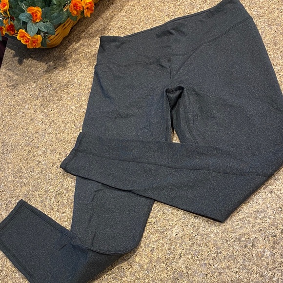 Tek Gear Shapewear Gray Leggings Women’s Size Medium - Picture 1 of 15